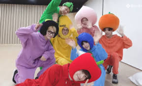 #enhypen official tiktok #enhypen 공식 틱톡. Enhypen Gifts Fans With An Adorable Halloween Fruit Version Dance Video For Chamber 5