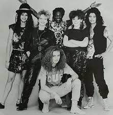 Please excuse the quality, it was extracted from a old vhs tape.(c) 1986 island records ltd. Too Good To Be Forgotten Amazulu Last Fm
