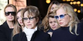 Fille de david hallyday et estelle. Mort De Johnny Hallyday Sa Petite Fille Emma Smet S Exprime A Son Tour