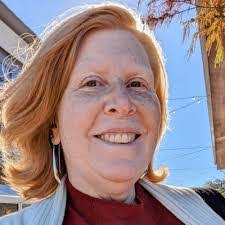 Jennifer Sheffield's Instagram, Twitter & Facebook