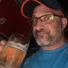 Christopher Escue's Instagram, Twitter & Facebook