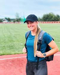 Born 20 september 1991) is an australian track and field athlete who competes in the javelin throw. Kelsey Lee Barber Facebook