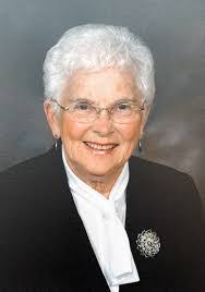 Eunice Sutherland's Instagram, Twitter & Facebook