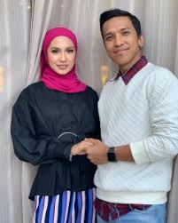 Jenazah abam dibawa ke hospital selayang untuk pengesahan kematian dan tiada selain achey, kumpulan bocey turut dianggotai oleh fad. Rupa Rupanya Isteri Fad Bocey Adalah Adik Kepada Jihan Muse Khalifah Media