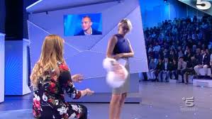 Ideato, prodotto e presentato da maria de filippi. C E Posta Per Te 2019 Data Inizio A Gennaio Torna La De Filippi Moda Donna Spettacolo Gossip E Bellezza Leichic It