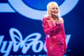 Dolly Parton surprises fans at Dollywood opening day for 40th season