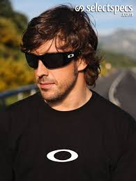 Fernando Oakley's Instagram, Twitter & Facebook