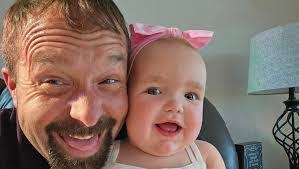 Whitney Grayson's Instagram, Twitter & Facebook