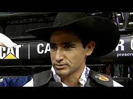 Em outros casos, os candidatos mandaram 1 ou mais pedidos de inscrição repetidos à justiça. Joao Ricardo Vieira It S Just Me And The Bull Pbr Youtube