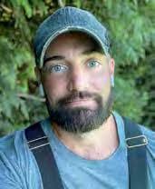 Carrie Sauer's Instagram, Twitter & Facebook