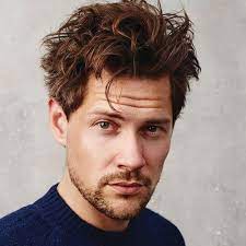 Messy Textured Hair Cool Messy Medium Length Men S Hairstyle Menshairstyles Menshair Menshair Mens Hairstyles Medium Mens Hairstyles Mens Messy Hairstyles