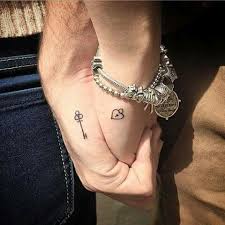 Corazon Y Llave Tatuaje Disenos De Tatuaje Para Parejas Mejores Tatuajes Para Parejas Tatuajes De Parejas