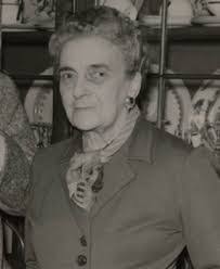 Faith Compton's Instagram, Twitter & Facebook