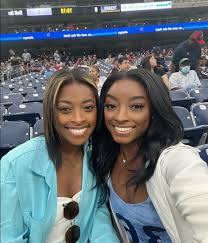 Simone Biles & her sister Ashley Biles Thomas❤️