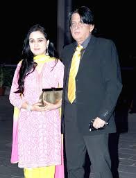 Padmini Kolhapure With Husband Tutu Sharma Bollywood Wedding Reception Wedding Husband of padmini kolhapure now looks like this. padmini kolhapure with husband tutu