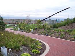 UNIVERSITY OF CALIFORNIA Santa Barbara and CALIFORNIA STATE UNIVERSITY  Sacramento Seizing Victory from the Jaws of Deterrence: P