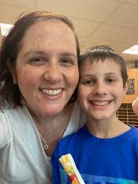 Melissa Bly's Instagram, Twitter & Facebook