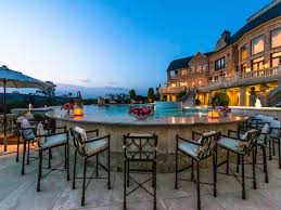 The actor, comedian, entertainer and radio personality, owns this home. Tyler Perry S Atlanta Mansion Sells To Steve Harvey Sets Another Record Top Ten Real Estate Deals