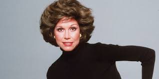 It produced two spinoffs, rhoda and phyllis, starring valerie harper and cloris. Mary Tyler Moore Dies At 80 Mary Tyler Moore Life In Pictures