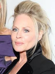 Astrology birth chart for Beverly D'Angelo