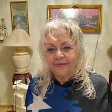 Edna Colon's Instagram, Twitter & Facebook