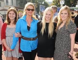  Meet Actress Donna Dixon Fellow Actor Dan Aykroyd S Wife And A Former Beauty Queen