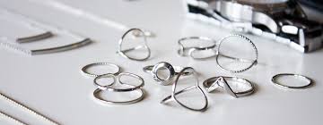Get the best deals on affordable jewelry and save up to 70% off at poshmark now! 5 Affordable Minimalist Jewelry Brands You Need To Know About