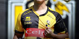 Al menos, en la camiseta titular. Coquimbo Unido Y Cdls Se Acercan A Los Play Offs En Los Esports Mi Radio