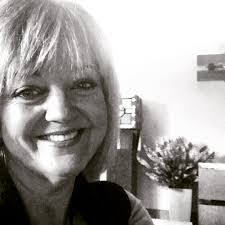 Barbara Heil's Instagram, Twitter & Facebook