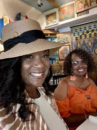 Sunday Brunch at the Ivy in Beverly Hills was fancy and I LOVE fancy! I saw  people that looked famous (I'm not sure if they were) fresh flowers were  everywhere and the