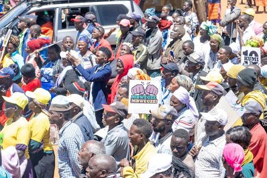 Our transformative development programmes are delivering visible and  inclusive transformation across the country. We continue to connect the  country through road development, especially in the parts of Kenya that  have for long