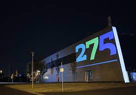 Wichtigste infos auf 1 seite. Kunstprojekt Zum Grundungstag Der Tu Kuppel Leuchtet In Jubilaumsfarben Regionalheute De