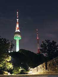 Namsan Park N Seoul Tower The Locks Of Love Tower Seoul Wonders Of The World