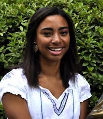 Danielle Mikell's Instagram, Twitter & Facebook