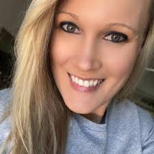 Looking for someone to do senior portraits that isn't just digital. We are  wanting actual photos. Any suggestions would be greatly appreciated. Just  to he clear, we are wanting actual prints. |