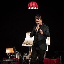 He achieved nationwide recognition with his song nur noch kurz die welt retten and becoming the winner on the bundesvision song contest. Tim Bendzko Wikipedia
