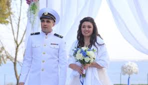 Jahrhundert gestaltet sich heutzutage gänzlich anders. Freigelassener Marinesoldat Bespaltschenko Feierte Am Wochenende Hochzeit Ukraine Forum Infos Tipps Und Diskussionen Zur Ukraine