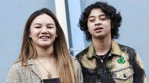 Maybe you would like to learn more about one of these? Alasan Bastian Steel Pacaran Dengan Shafa Harris Dia Dewasa Dan Baik Kumparan Com