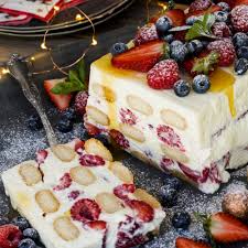From a raspberry orange trifle to panettone bread pudding, these decadent holiday treats from ina garten will dazzle any dessert table. Ina Paarman Cheesecake Trifle With Red Berries