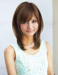 小顔前下がりひし形ショートヘア yr 322 ヘアカタログ 髪型 ヘアスタイル afloat アフロート 表参道 銀座 名古屋の美容室 美容院 ヘアスタイル ロングヘア 髪型