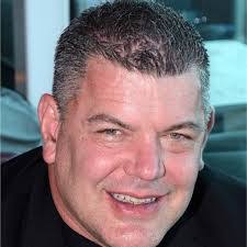 Robin Shear's Instagram, Twitter & Facebook