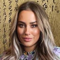 Nikki Mccutcheon's Instagram, Twitter & Facebook