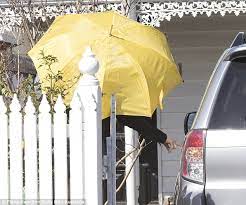 She broke down when asked to give details of the care she was giving to an elderly woman named claire. Belle Gibson Seen At Melbourne Home After Cancer Faker Skipped Court Daily Mail Online