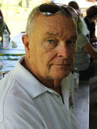 Les Preece's Instagram, Twitter & Facebook