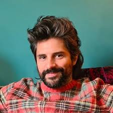 Stephen Crowe (@sardinebutty) • Instagram photos and videos