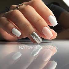 22+ decorar hojas blancas con colores | modelos de uñas. Unas Plateadas Disenos De Diferentes Colores Y Estilos Elegantes Manicura Manicura De Unas Disenos De Unas