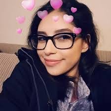 Hallie Perez's Instagram, Twitter & Facebook