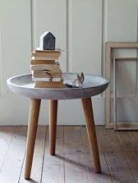 Rustikal Aber Schick So Einfach Kannst Du Deko Aus Beton Selber Machen In 2020 Dekorativer Beton Couchtisch Selber Bauen Selbermachen Beton