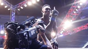 Compatible with 100% of mobile phones and devices. Why Israel Adesanya Flipped The Bird After Beating Robert Whittaker At Ufc 243 Stuff Co Nz