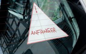Fahranfänger sollten sich zeit nehmen; Ratgeber Auto Tipps Fur Fahranfanger Auto Versicherung Strafen